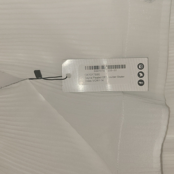 BOOHOO White Strapless Deep V Neck Mini Dress - Picture 11 of 14